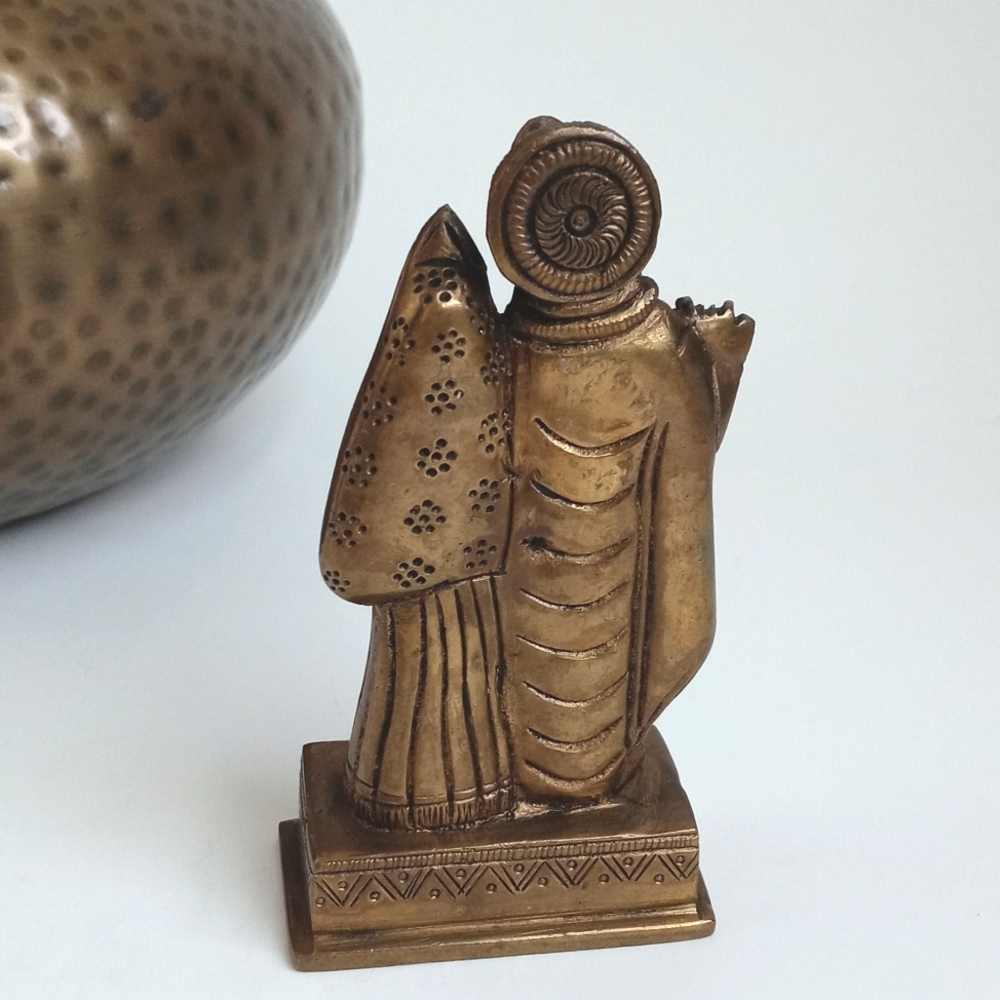 Solid Brass Antique / Vintage Figurine Sculpture from India 4 1/2” - Picture 3 of 13